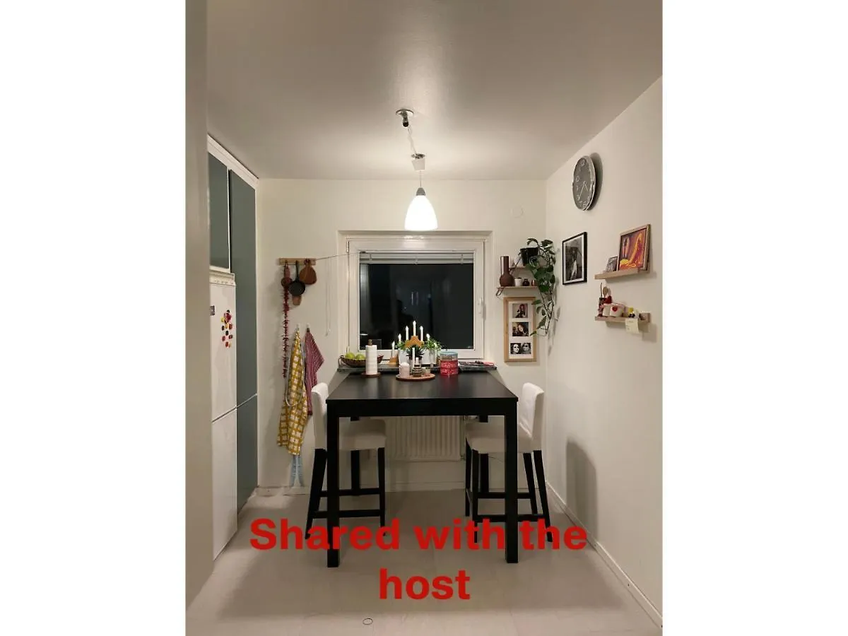 Private Room In 2R Apartment 스톡홀름 스웨덴